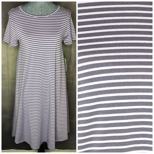 Carly Dress XS Fits sizes 2-4